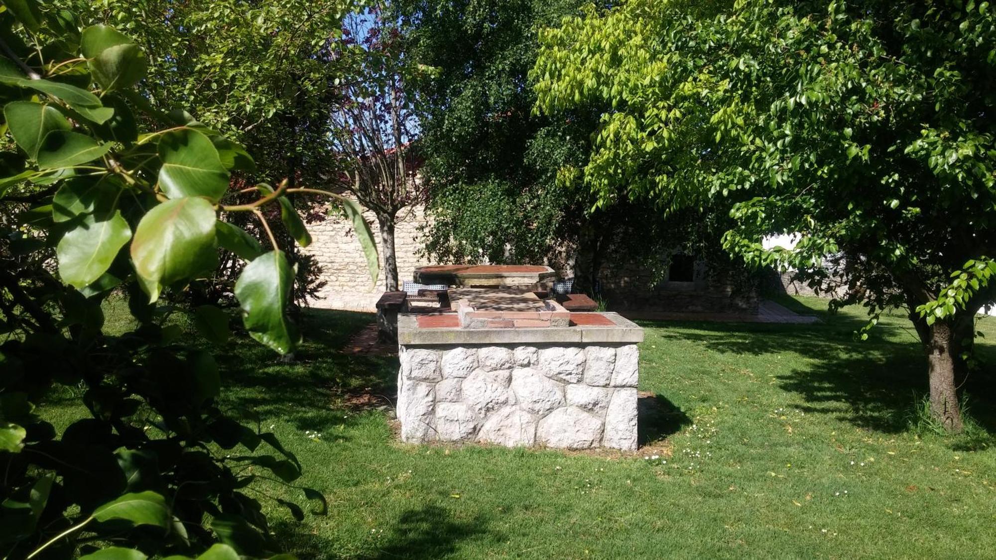 Posada Paz Hinojedo Kültér fotó