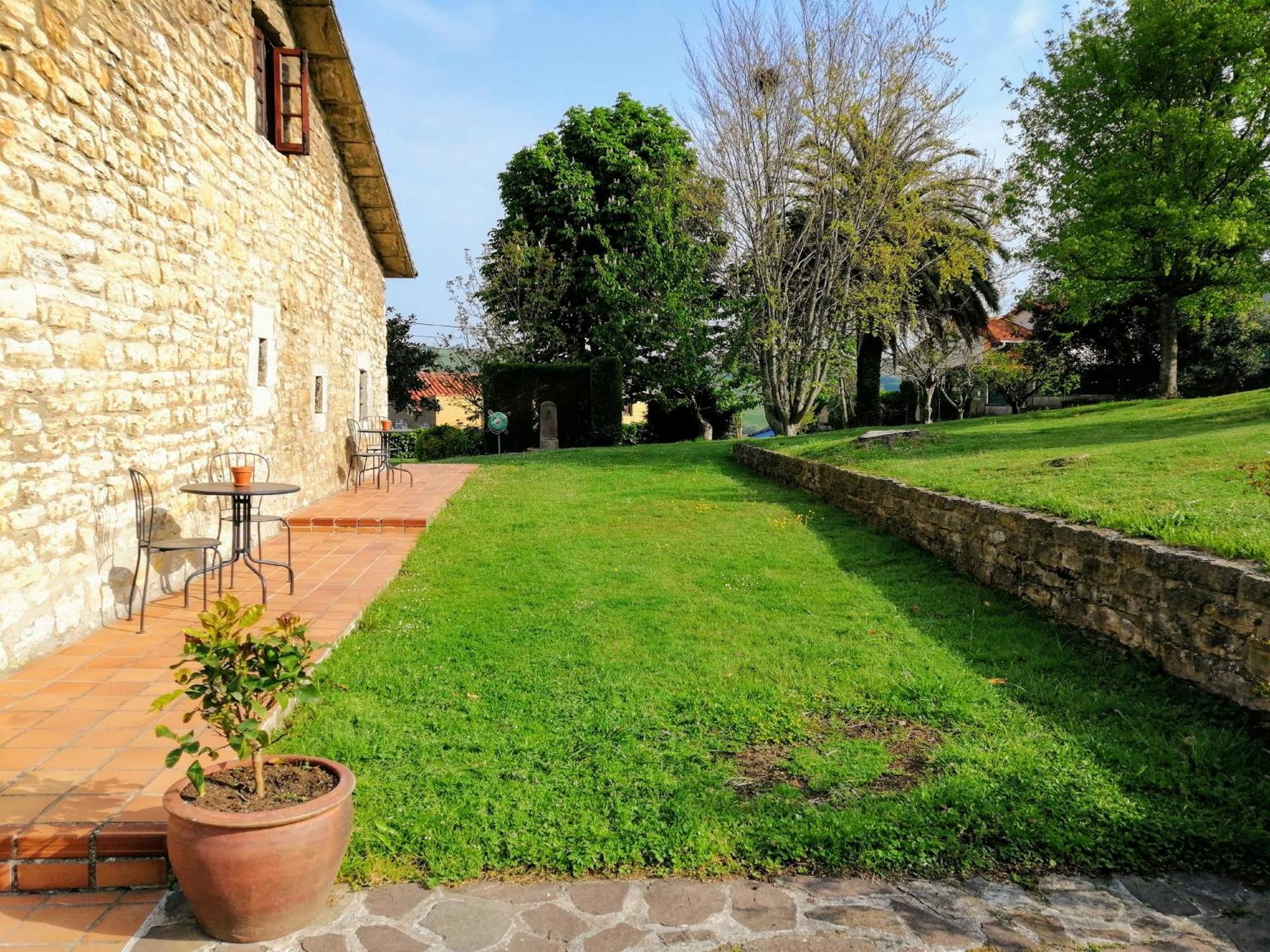 Posada Paz Hinojedo Kültér fotó